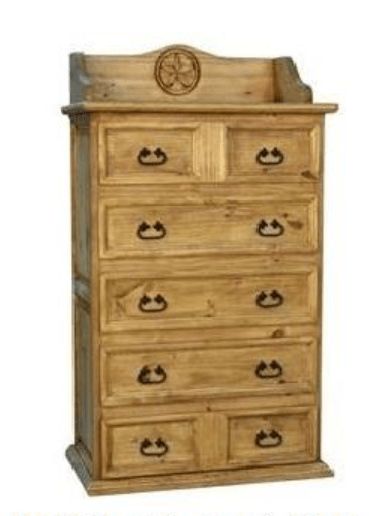 TRADITIONAL CHEST WITH STAR - The Rustic Mile