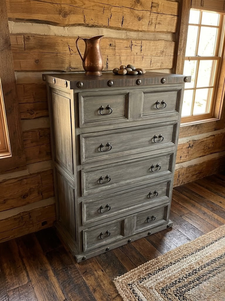 RUSTIC CHEST W/ WEATHERED FARMHOUSE STAIN – The Rustic Mile